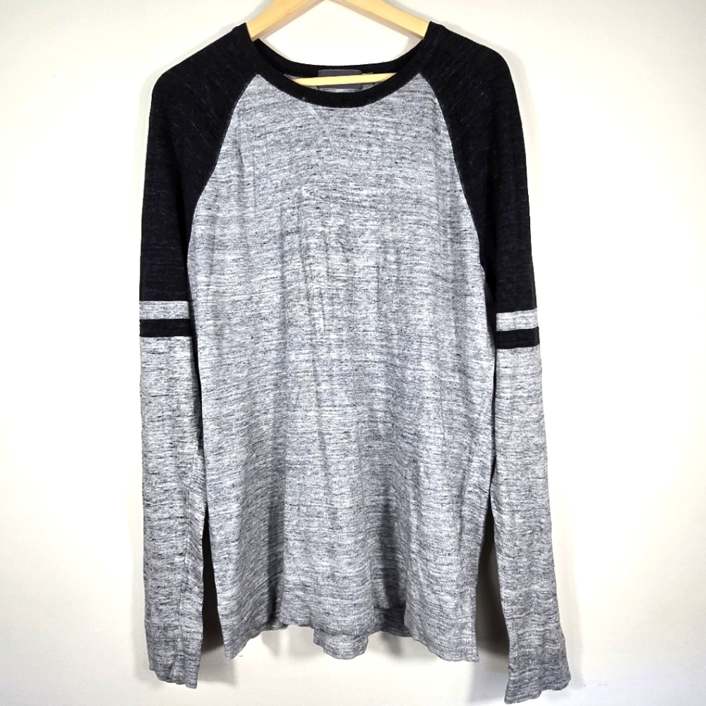 Vince Men's Gray and Black Raglan Sweater XL